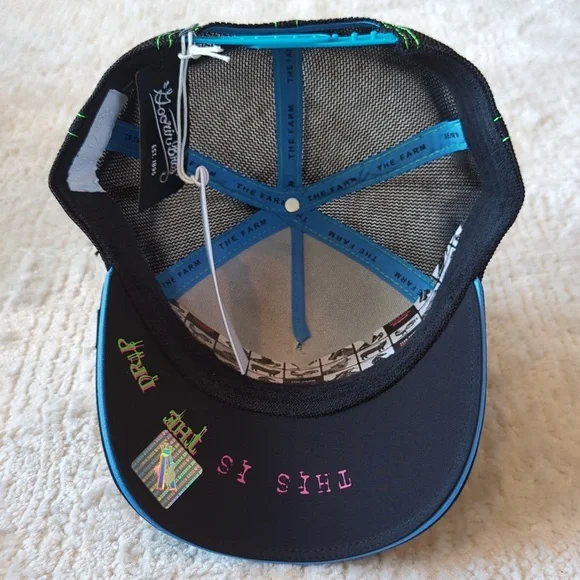 Goorin Bros Buzzed Dragon Fly Animal Farm Snapback Trucker Hat display picture 3